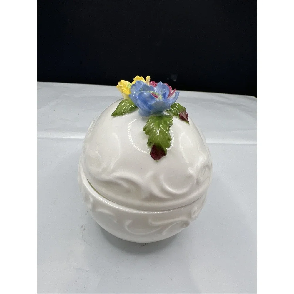 Vintage Towle Fine Bone China Egg Trinket Box 3D Floral Flowers Lid Easter Candy